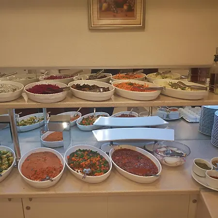 Sureyya Otel 3*